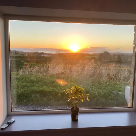 Cosy With Wonderful View Sligo